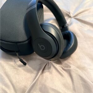 Beats by Dre Over-Ear Headphones - Black